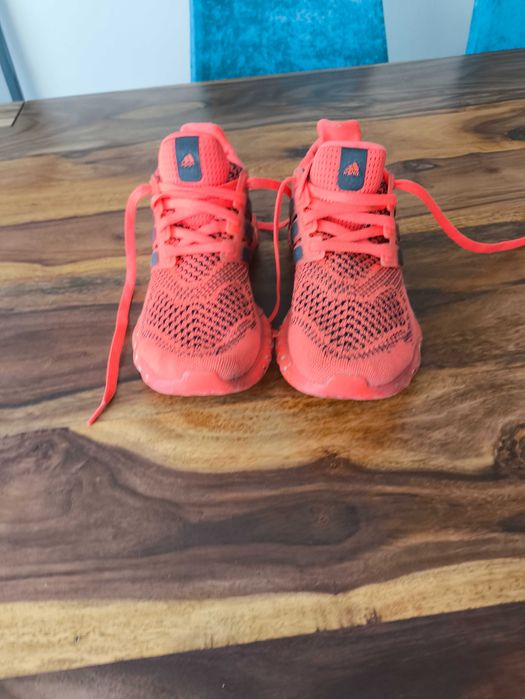 buty Adidas materiałowe r.39,5