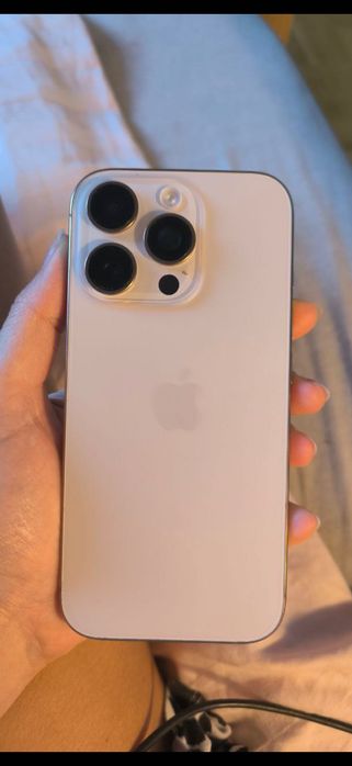 iPhone 16 pro 100% акумулятор