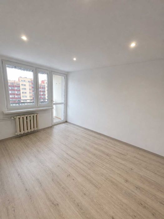 Mieszkanie 60 m² z widokiem, 10. piętro – dwustronne, po remoncie