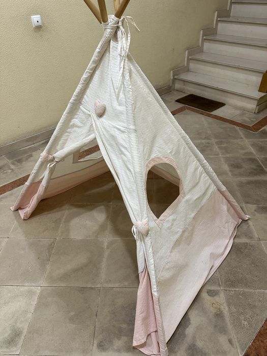 Tenda para quarto de criança