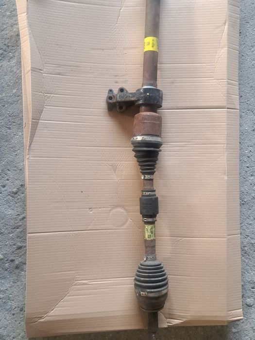 Półoś prawa hyundai kona 1.6 t-gdi automat