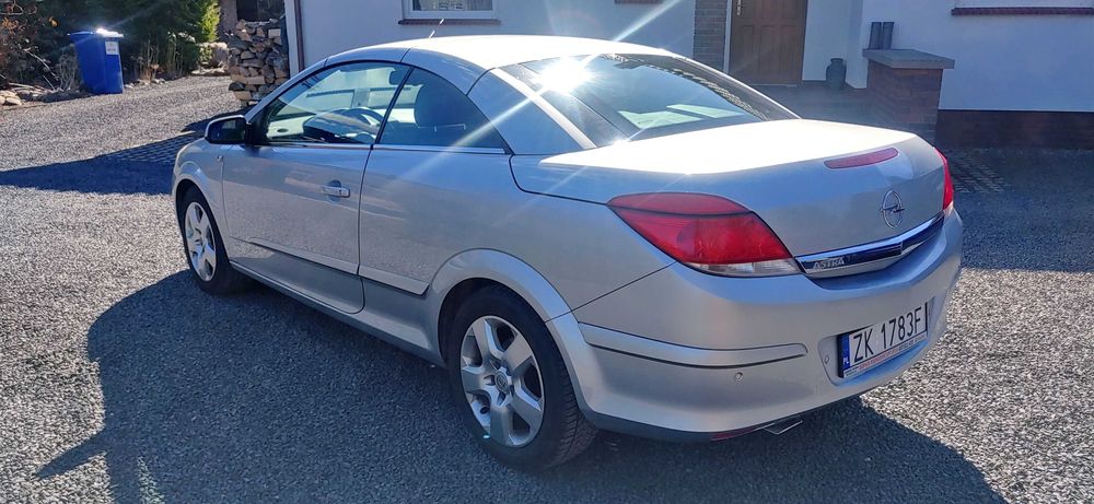 sprzedam Opla Astrę Twintop