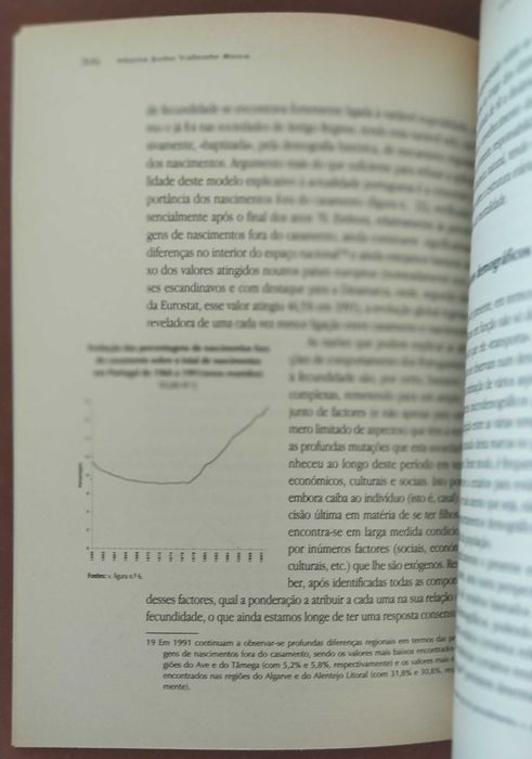 Livros de Demografia de Portugal - Cadernos Público