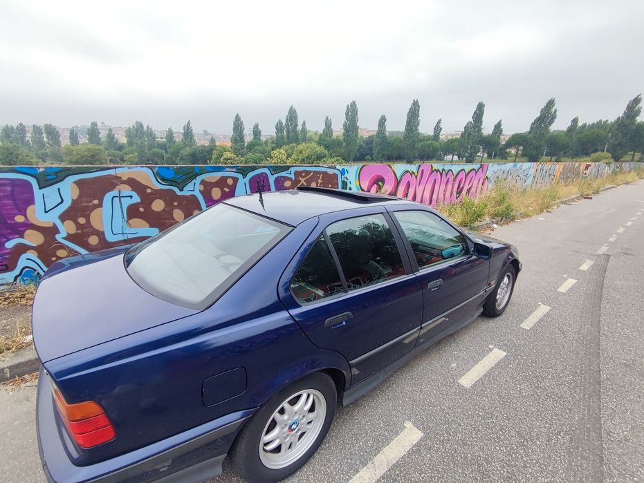 Bmw e36 318 tds sedan — photo 2