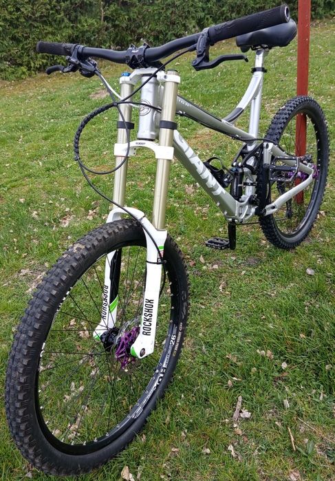 Rower Giant Reign 3 downhill freeride mtb