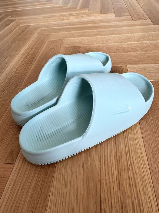 nowe, oryginalne klapki Nike Calm Slide Glacier Blue, roz 39