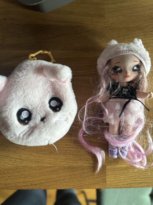 Lalka Na na na suprise