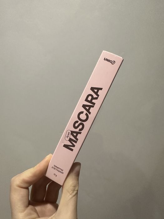 Коричнева туш Uniqo BROWN TERMO MASCARA with peptides