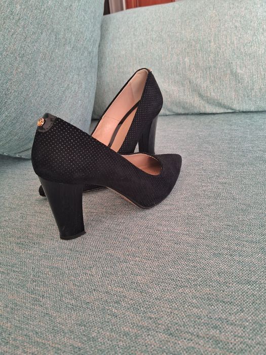 Туфли модельные черные кожанные