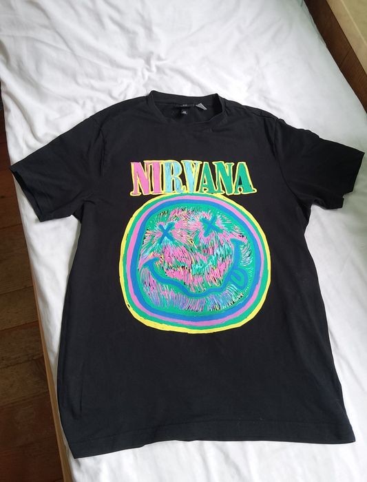 Мерч Guns n roses, Nirvana, AC/DC