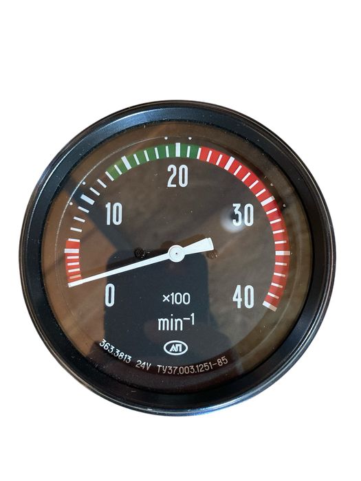 Тахометр электронный КамАЗ, ПАЗ автобусы 363.3813 (пр-во Автоприбор)