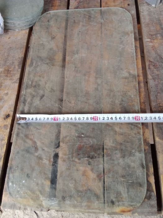 Продам скло стекло каленое автостекло вІд чого не знаю усе нове
в наяв