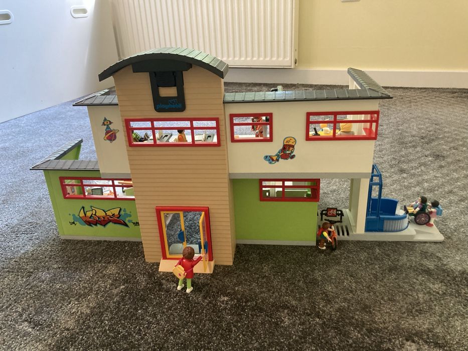 Zestaw playmobil szkoła