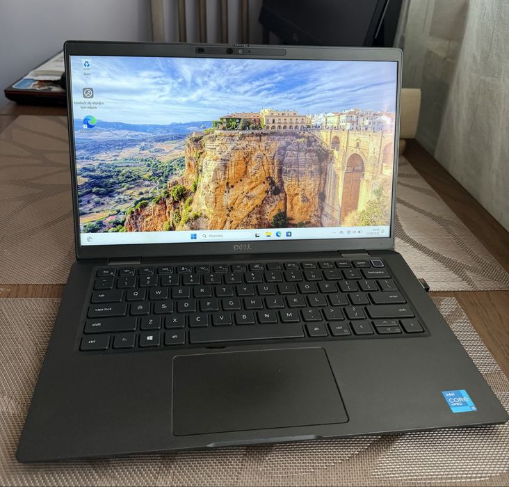 Laptop Dell Latitude 7420 i5-1145G7 16GB 256GB