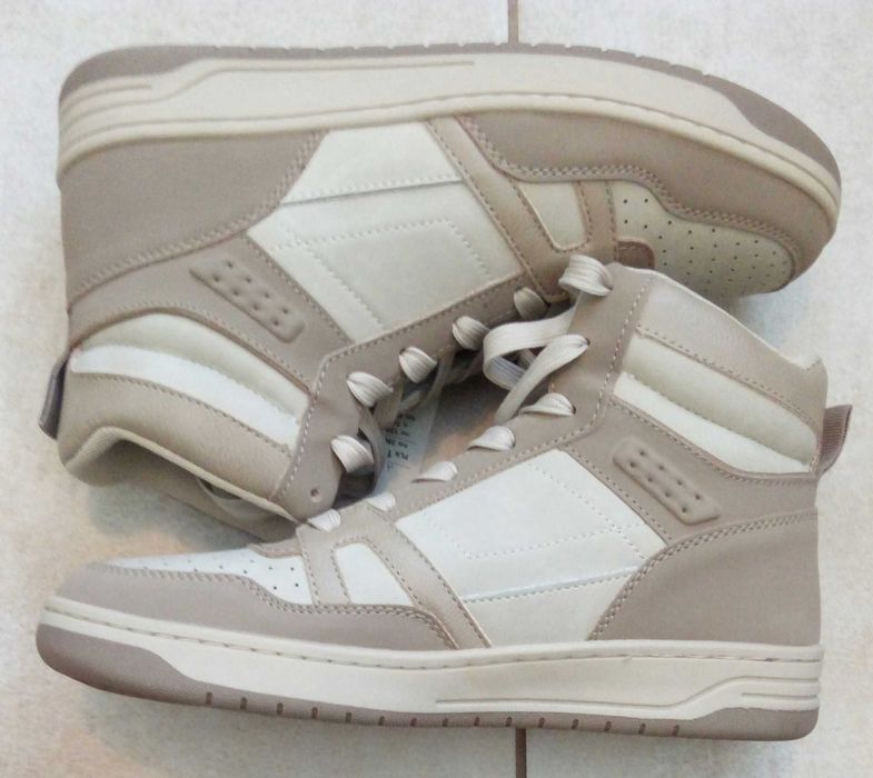 Nowe półbuty typu sneakersy marki Reserved. Z metką. Rozmiar 41