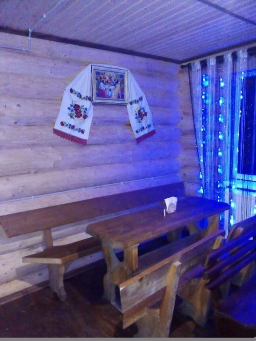 Котедж "Лісовий" дерев'яний домик. Можна і покімнатно