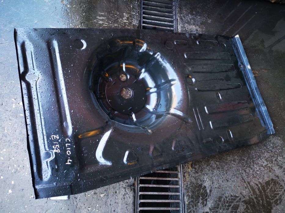 RENAULT CLIO IV / 4 FUNDO CHAPA MALA - Z158