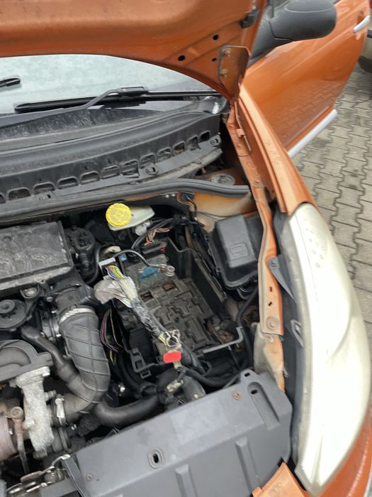 Citroen c3 pluriel 1.4hdi 68km na czesci !!