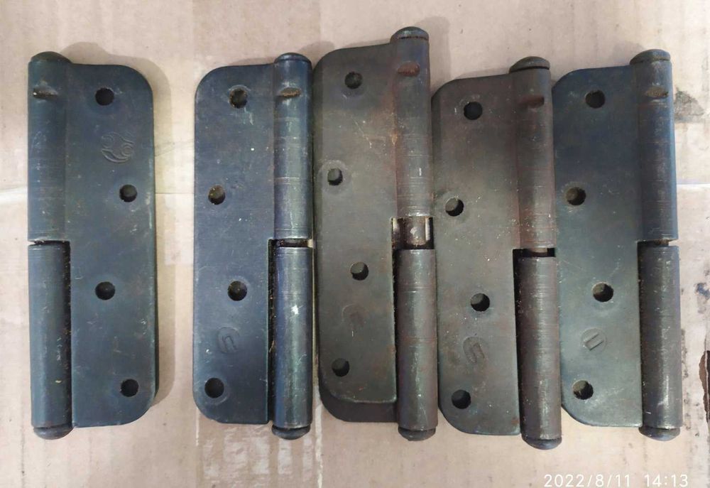 Петля дверная накладная 130х74х2,5 черная