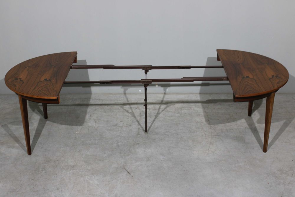 Mesa de jantar Omann Jun Modelo 55 em pau santo | Danish Design