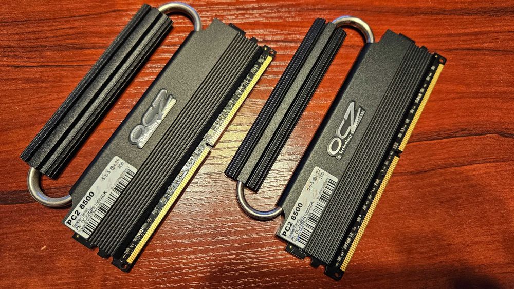 Pamieć RAM OCZ PC2 8500 2x2GB 1066GHz