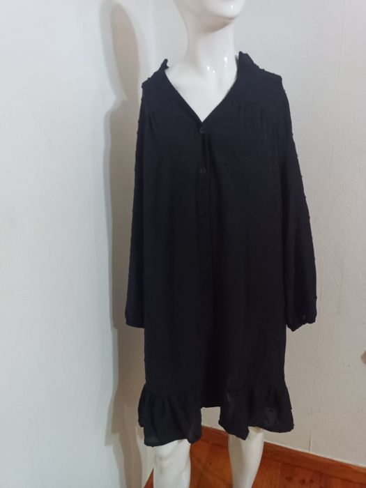 Czarna tunika plumeti z falbaną boho lekka M 38