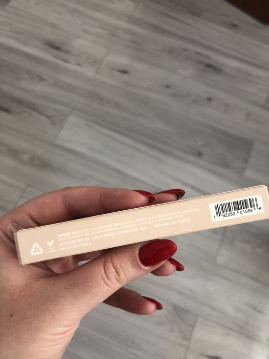 Colourpop pisak do brwi Feather Effect Brow Pen Light Brown