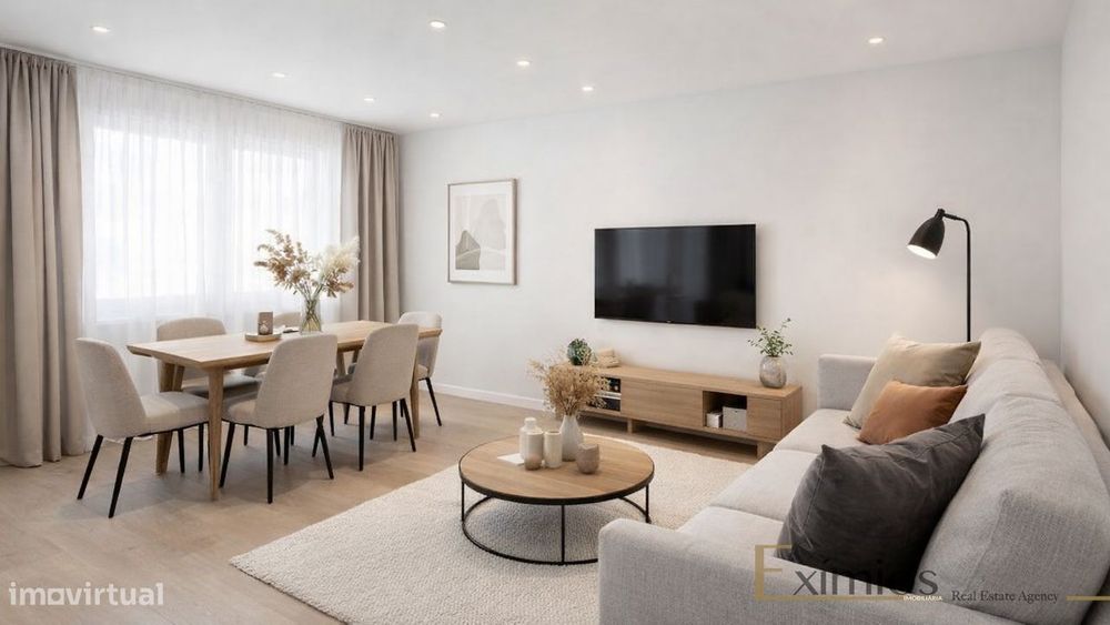 Moradia V2 em remodelação, na zona histórica de Vila do Conde
