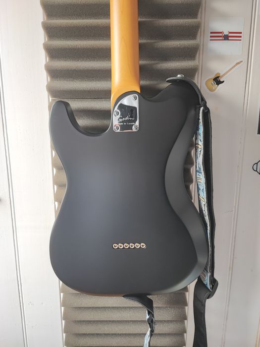 Guitarra Godin Stadium HT