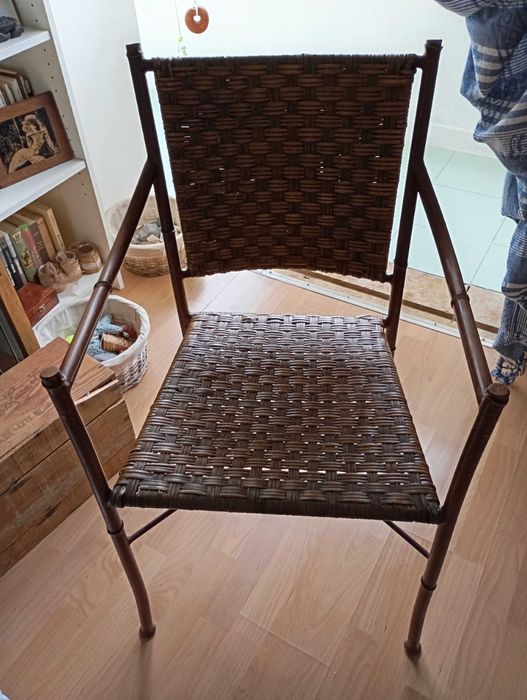 Cadeiras em vime em bom estado