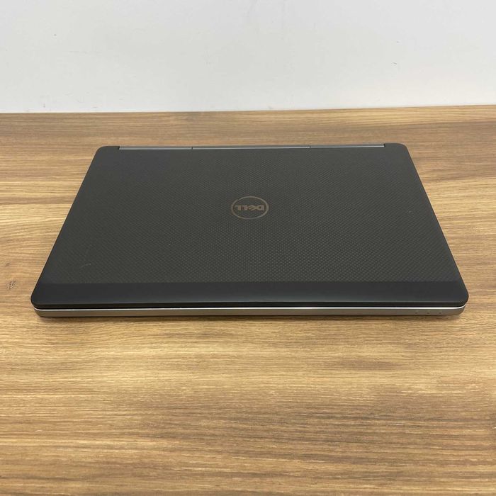 Dell Precision 7520 15.6"FHD i7-7820HQ 32GB 512GB Quadro M1200 4GB A-