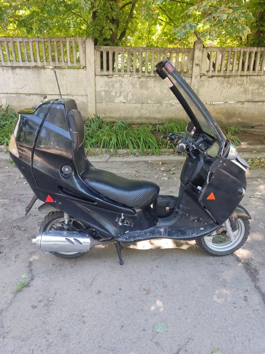 Продам скутер 150 куб