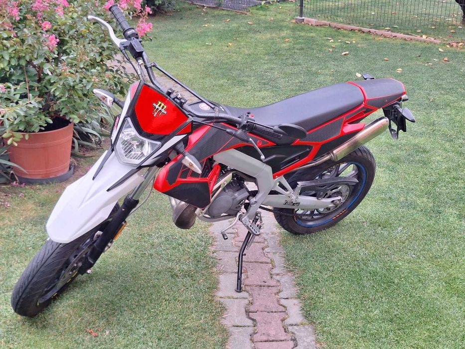 Sprzedam Aprilia SX50