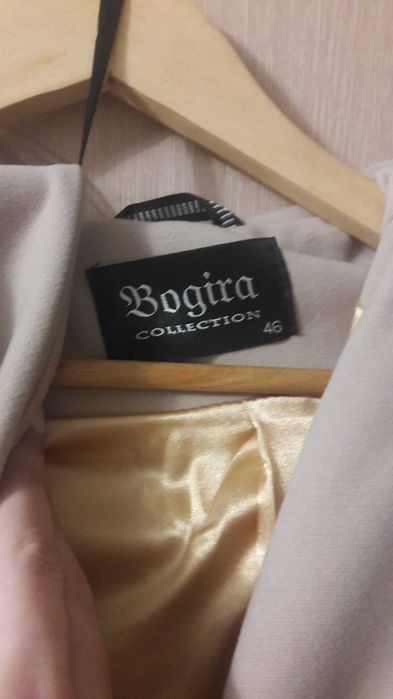 Пальто с капюшоном бренд Bogira