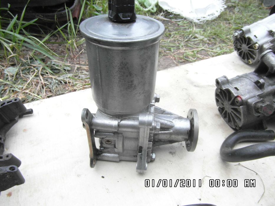 Насос ГУР мерседес W123;124;140;201;202;208;210;Vito