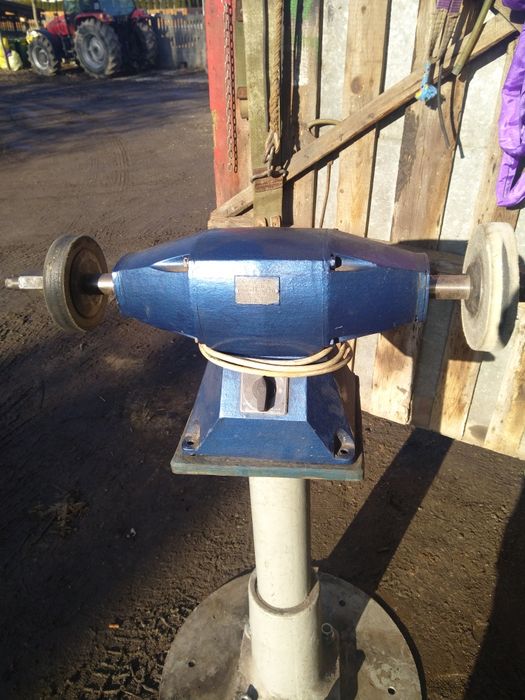 Sprzedam Polerke Elna stacjonarna.