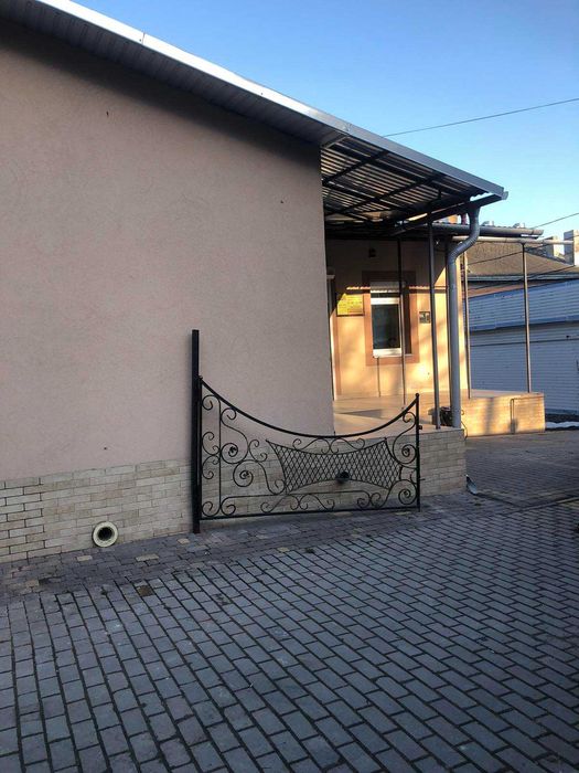 продаж комерційного приміщення