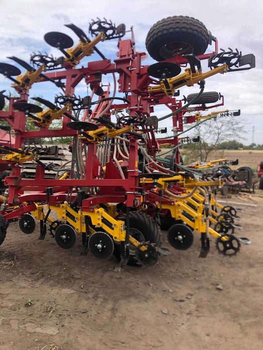 Анкерна паралелограмна висіваюча секція