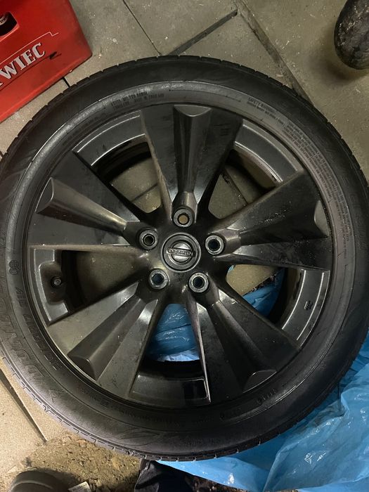 Sprzedam  Felgi 17  5.114,3 otworem centralnym  66.1