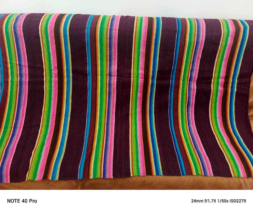 Sprzedam piękny kilim pasiasty (narzuta na łóżko).