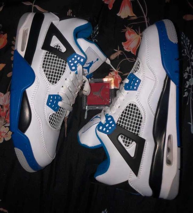 Buty Trampk Jordan 4 Retro Motorsports R.39