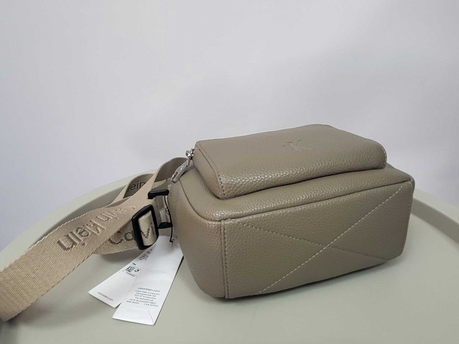 Кросбоді Calvin Klein,  Оригінал,  нова.