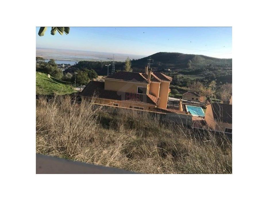 Excelente Terreno Vila Franca de Xira — Vila Franca de Xira, Lisboa