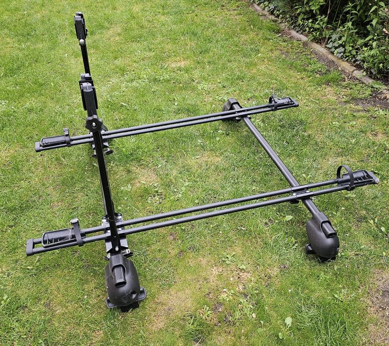 Uniwersalny bagażnik na rowery komplet stan bardzo dobry