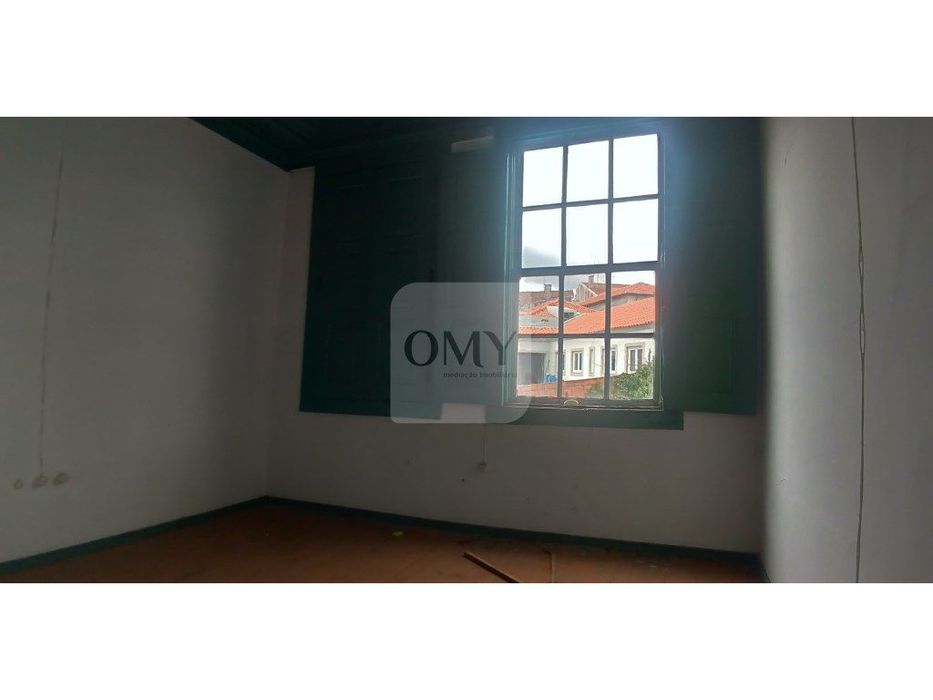 Imóvel Comercial e Habitacional no Centro Histórico de Vila Real