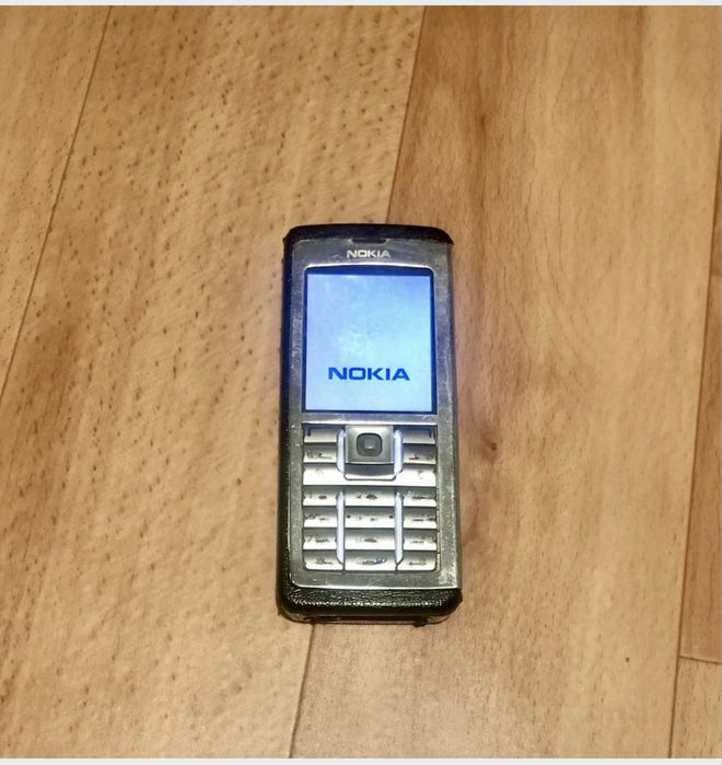 Раритетна Nokia E60