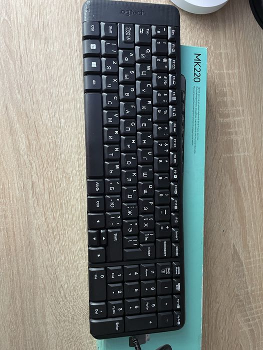 беспроводная клавиатура Logitech MK220.
