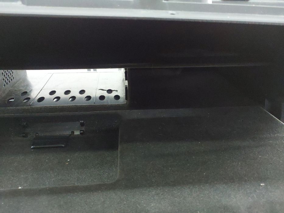 Porta luvas AUDI A6 Avant (4F5, C6)
