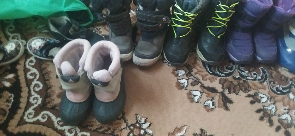 Фірмове взуття зимове