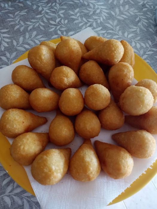 Quer deixar sua festa mais gostosa salgadinhos Artesanais.